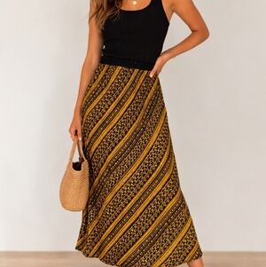 Vintage Breeze by Dorothy Schoelen M Rayon Midi Skirt Black Gold Abstract Print